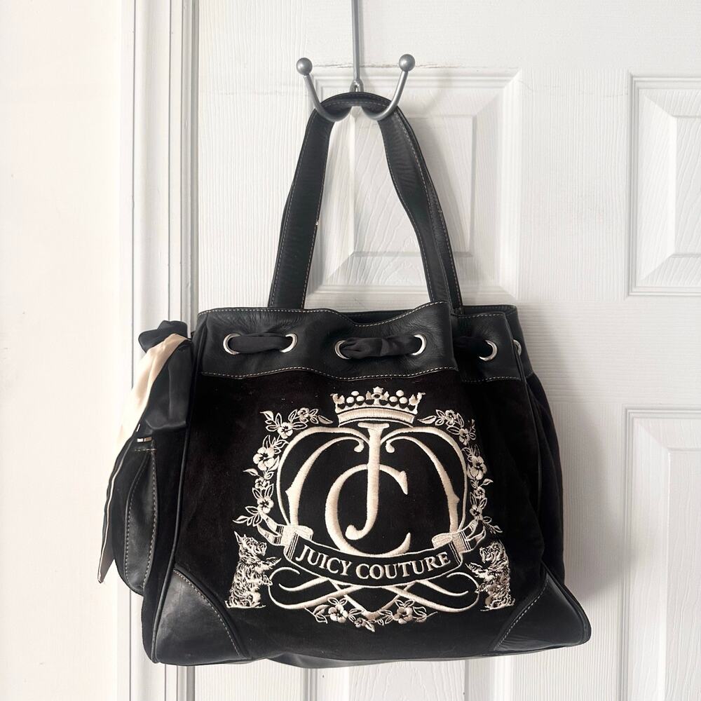 Juicy Couture Vintage Y2K Black White Velour Daydreamer JC Crown Crest Bag